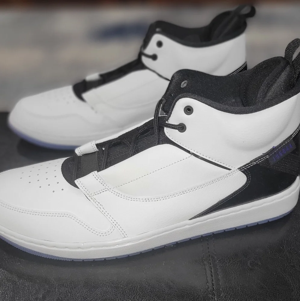 Jordan Fadeaway NIKE Sneakers White/Dark Concord Black- Men's Size 13 NEW